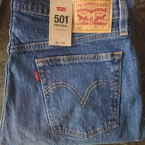 NWT Levi's 501 31x32 Button Fly Jeans